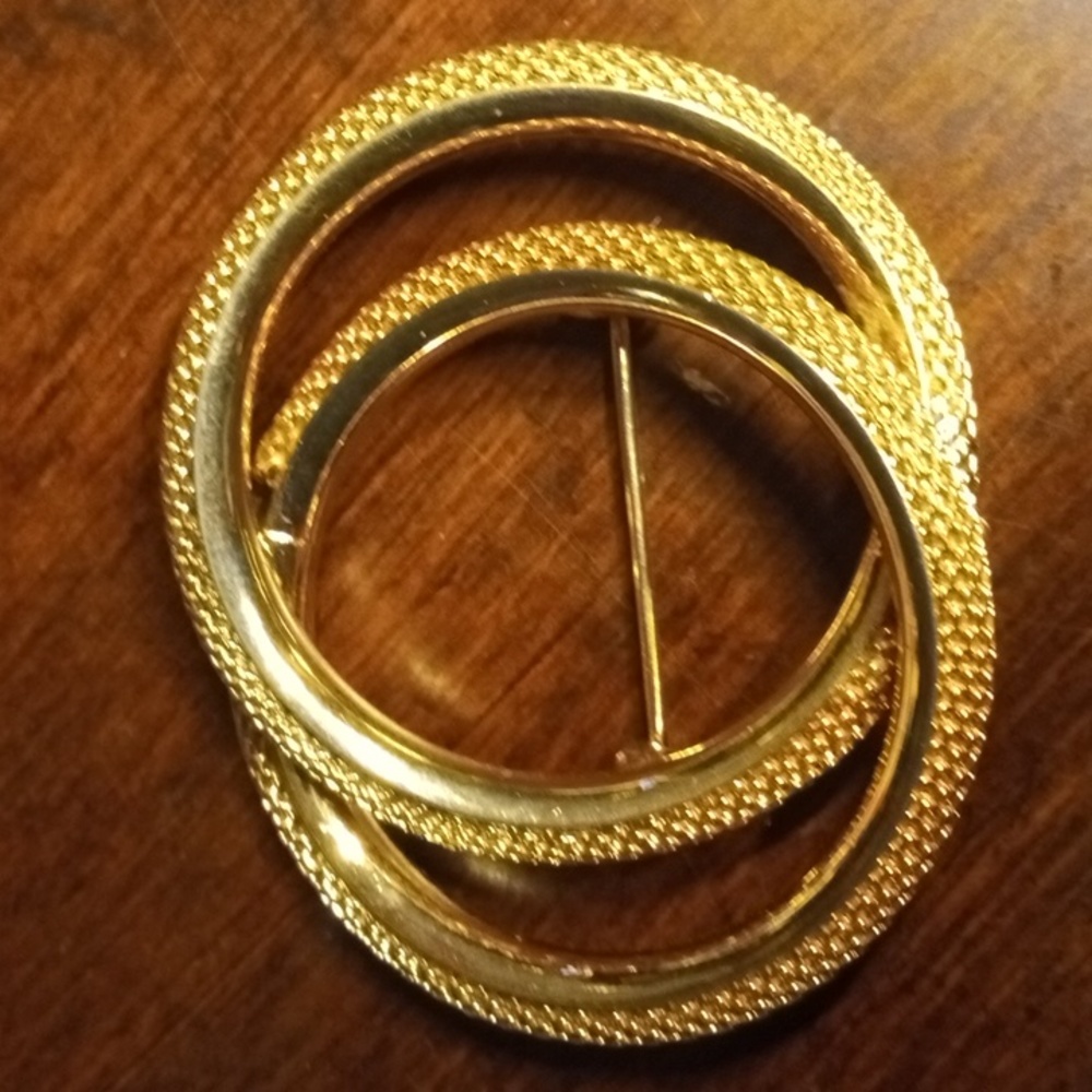 Brooch